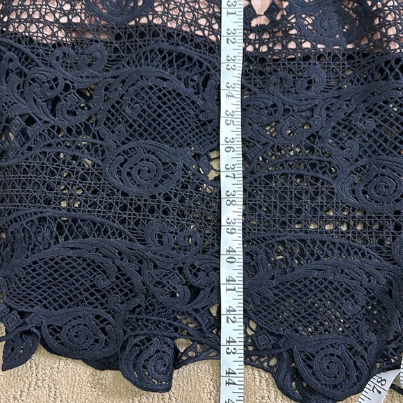Elliatt Lace Cut Out cocktail midi dress Black nude NWT XS - Picture 6 of 8